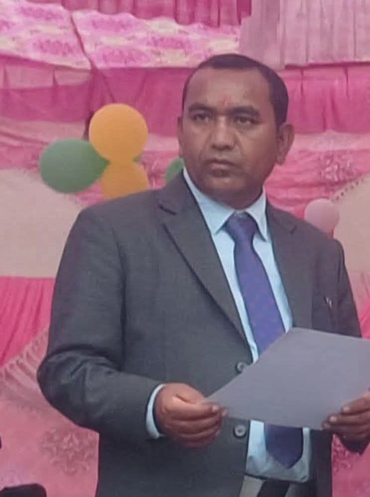 रहेनन सम्पाल मावि सुन्सेराका प्रधानाध्यापक धामी